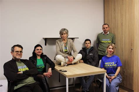 MoveUkraine Home EN .
